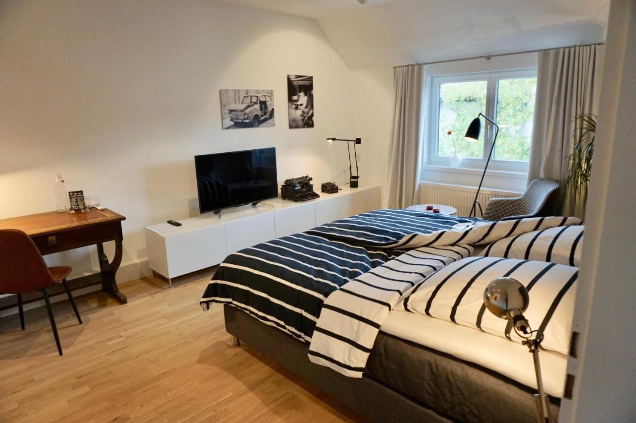 Privatzimmer Schoenfelder ดุสเซลดอร์ฟ ภายนอก รูปภาพ