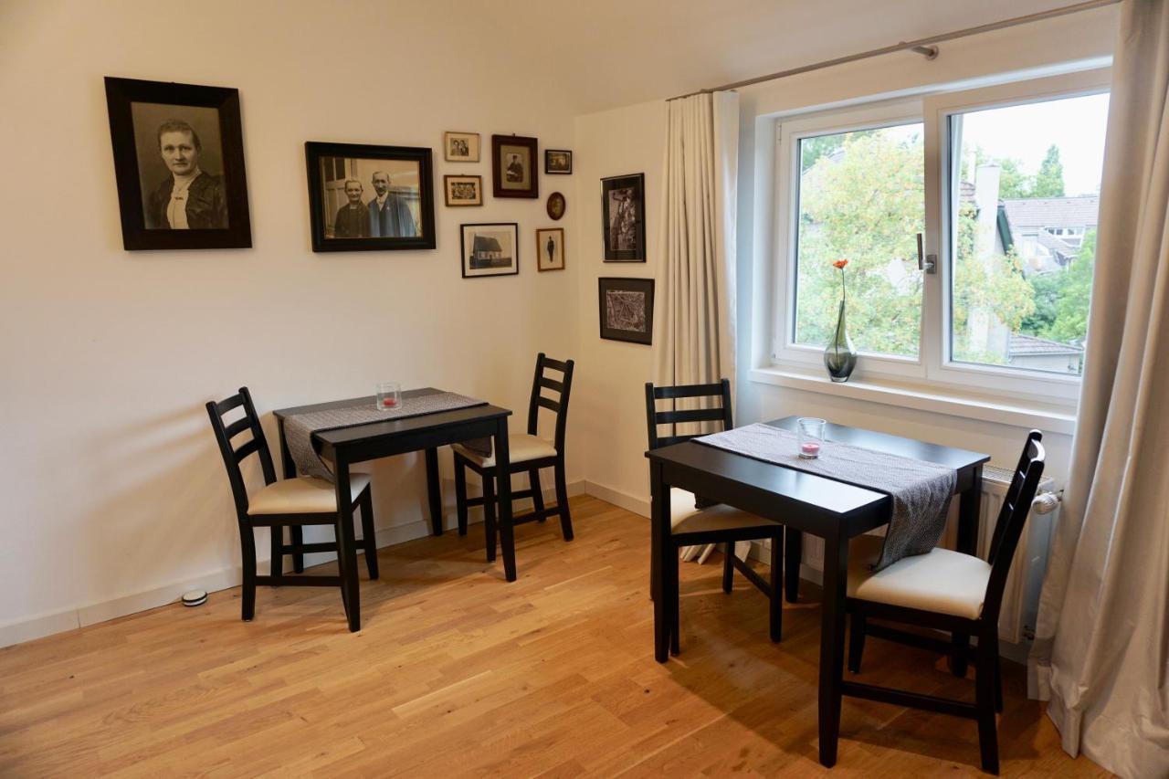 Privatzimmer Schoenfelder ดุสเซลดอร์ฟ ภายนอก รูปภาพ