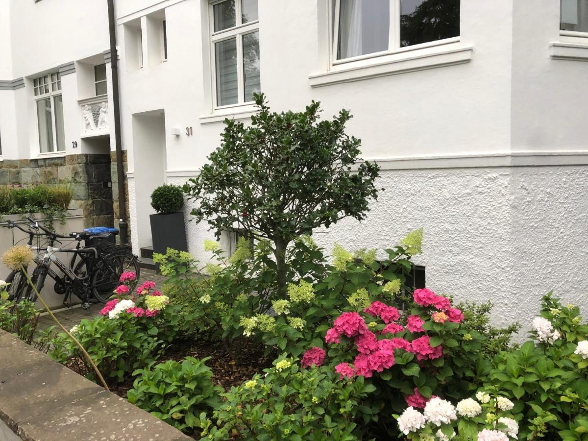 Privatzimmer Schoenfelder ดุสเซลดอร์ฟ ภายนอก รูปภาพ
