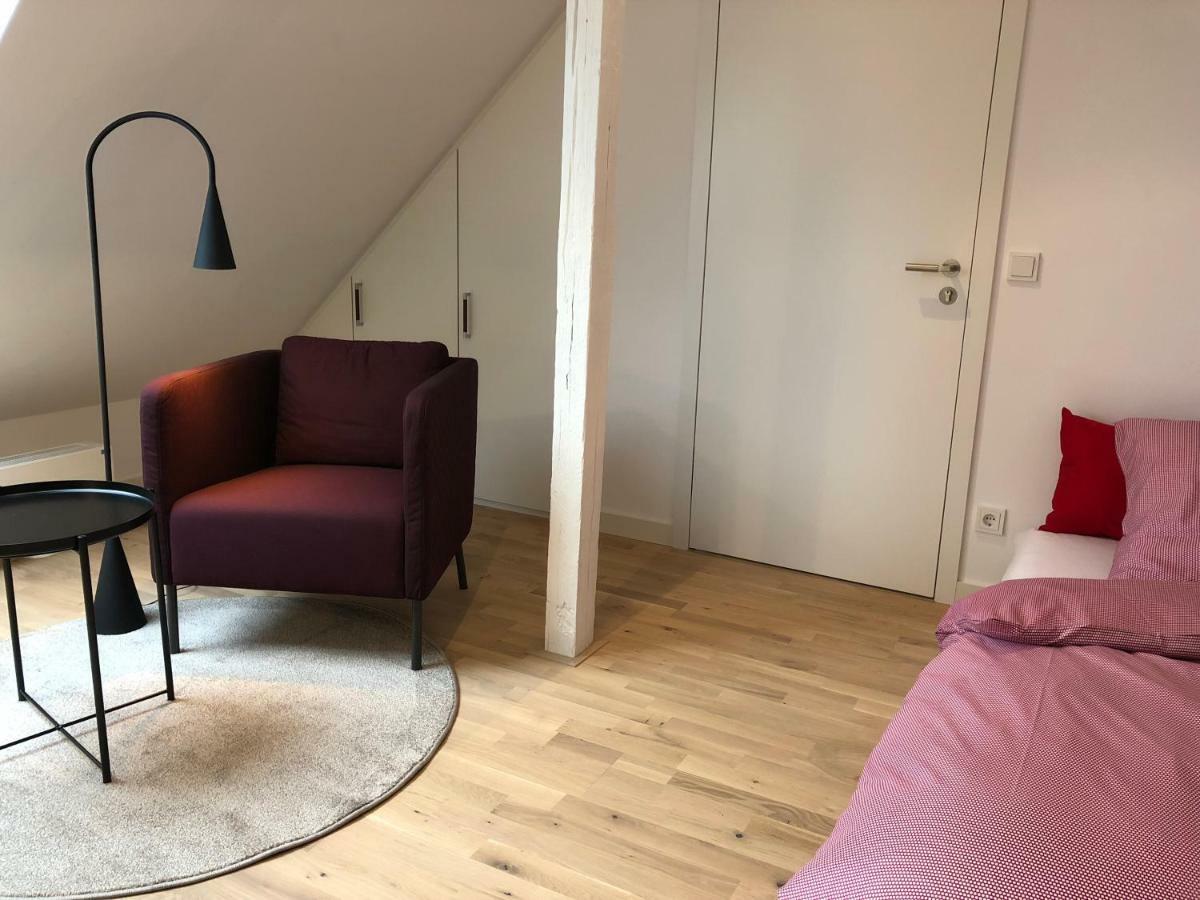 Privatzimmer Schoenfelder ดุสเซลดอร์ฟ ภายนอก รูปภาพ