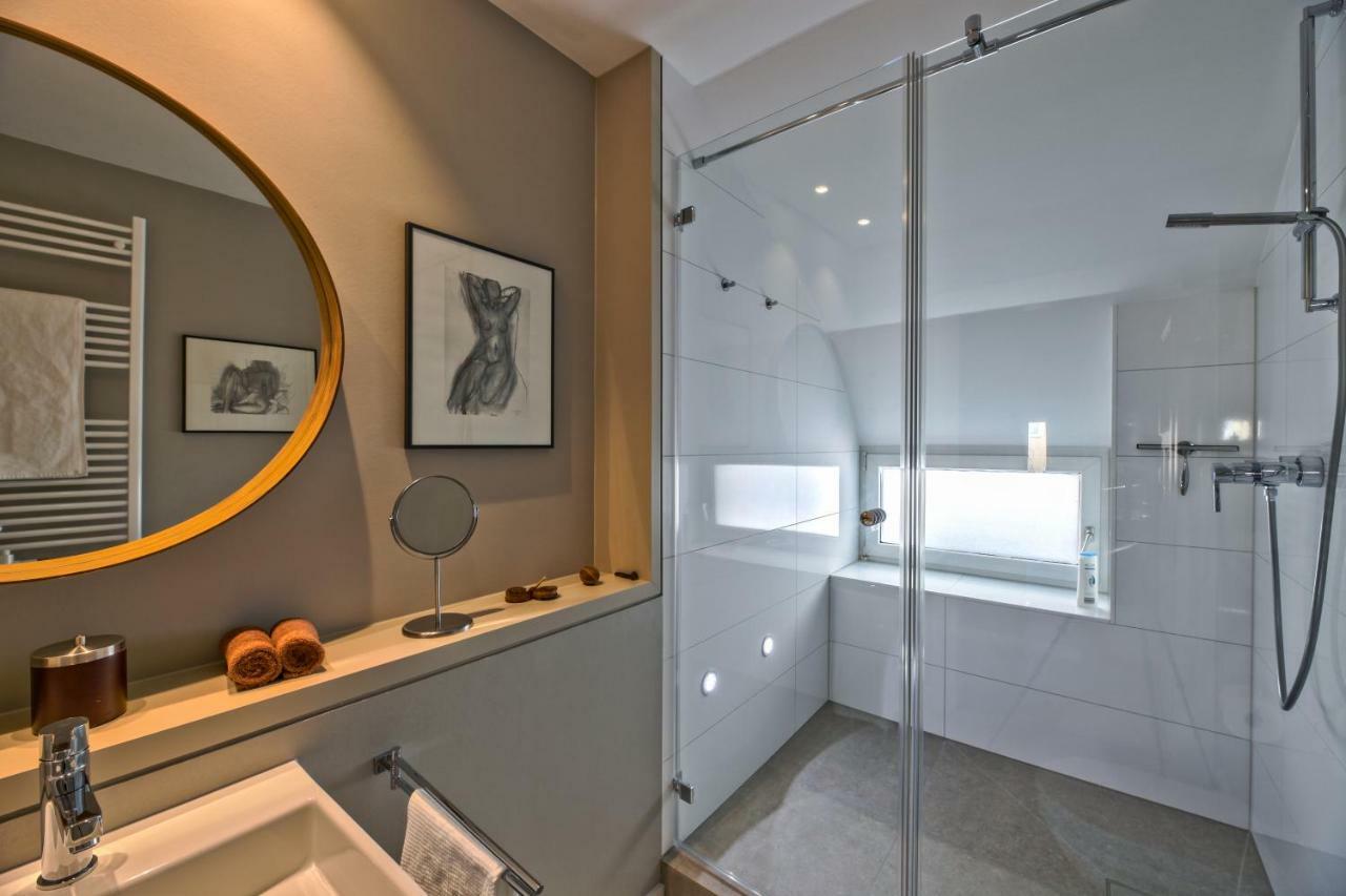 Privatzimmer Schoenfelder ดุสเซลดอร์ฟ ภายนอก รูปภาพ